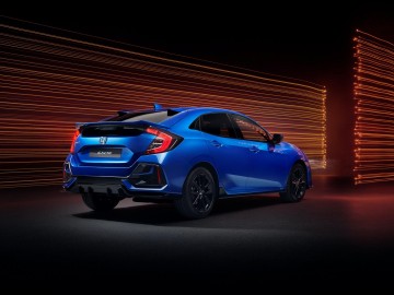 Honda Civic Sport Line &ndash; Co łączy go z Type R-em?